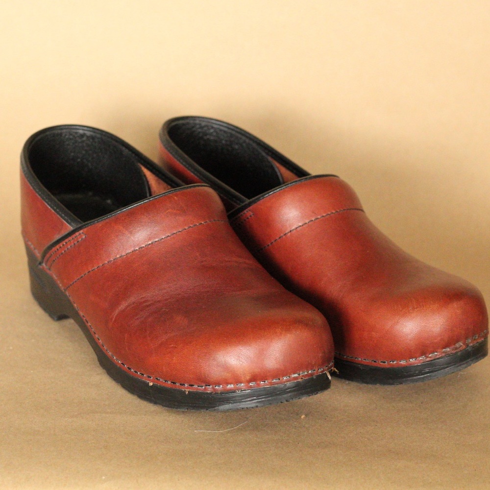 Dansko Professionals Genuine Leather Size 11